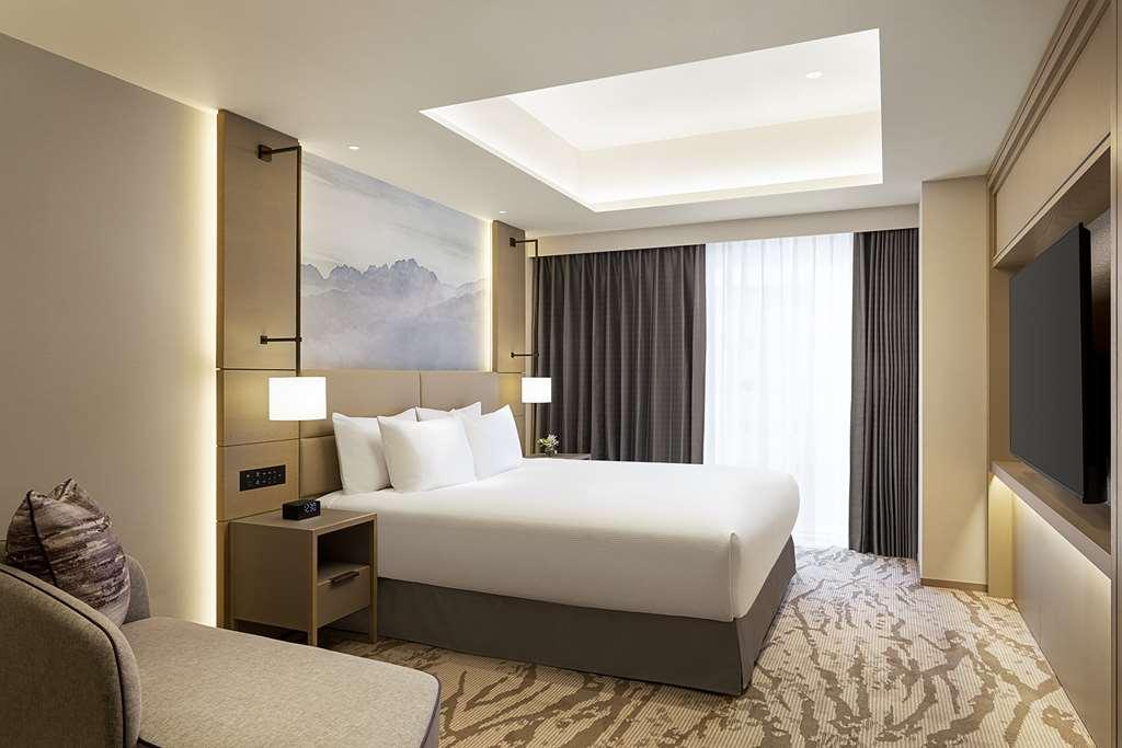 Doubletree By Hilton Toyama Otel Oda fotoğraf