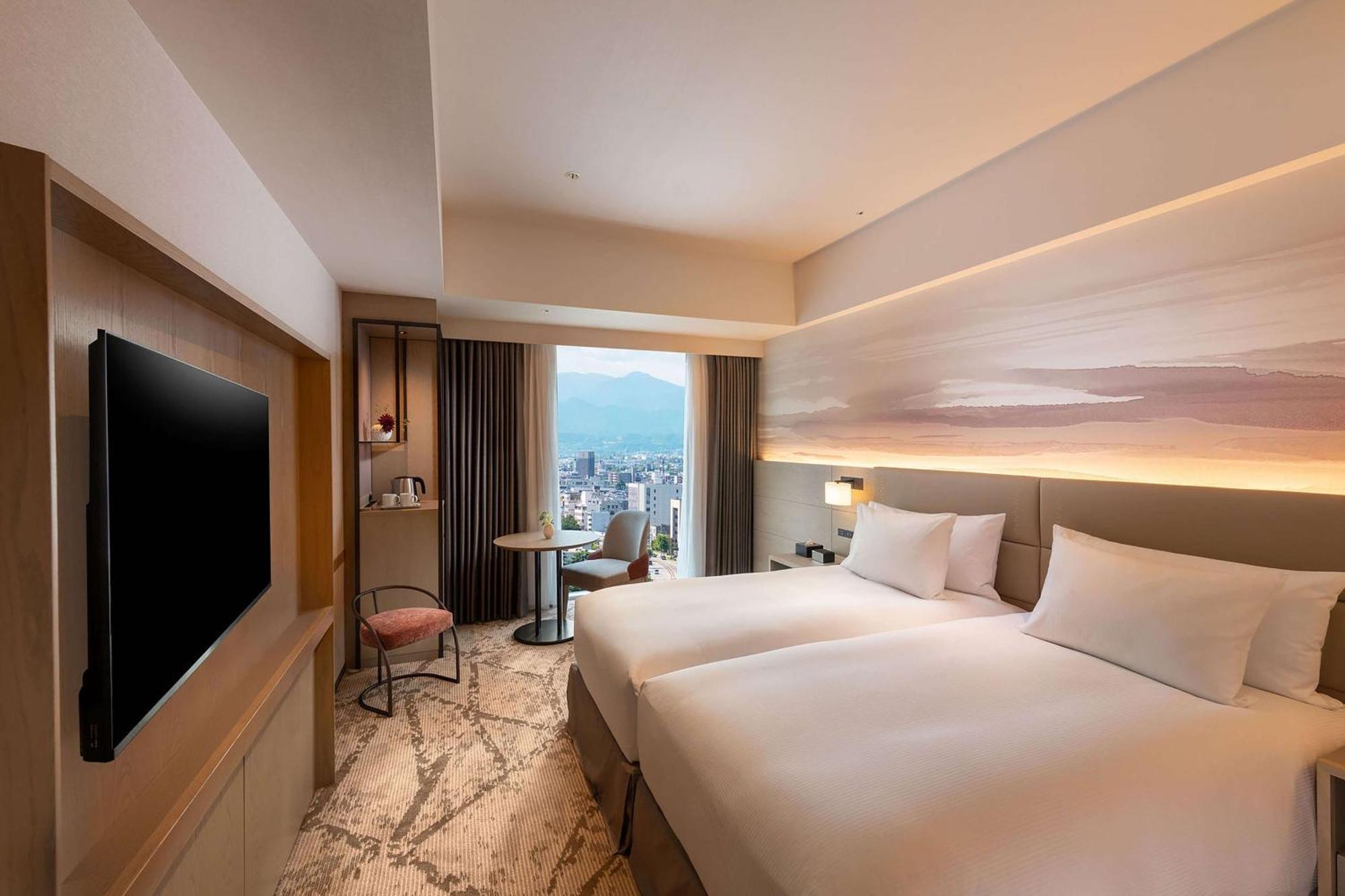 Doubletree By Hilton Toyama Otel Dış mekan fotoğraf