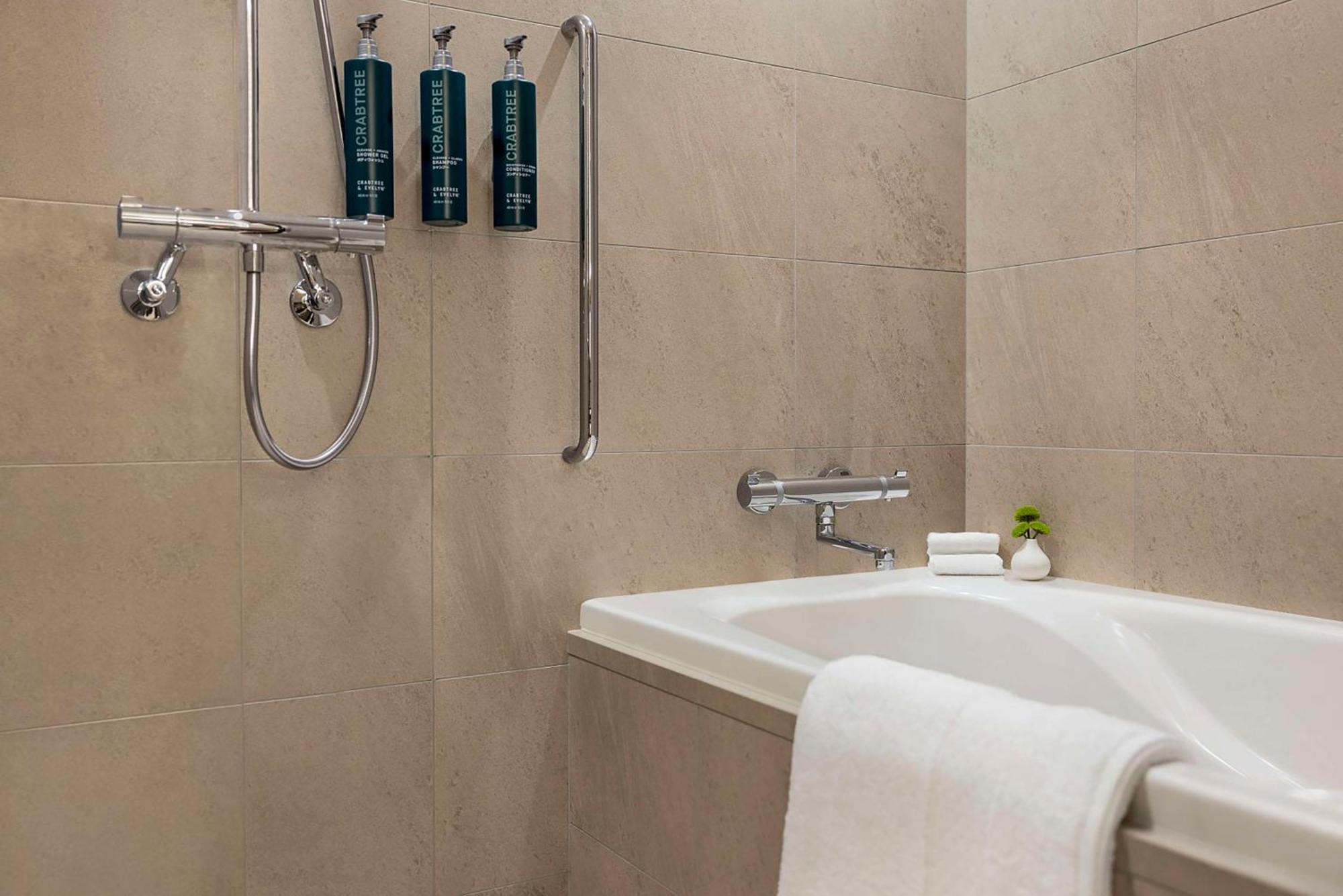 Doubletree By Hilton Toyama Otel Dış mekan fotoğraf