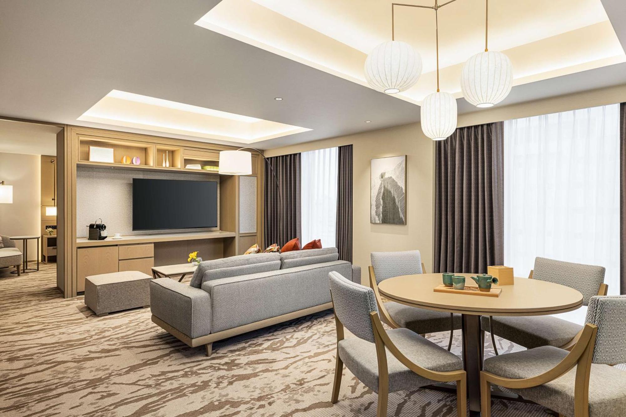 Doubletree By Hilton Toyama Otel Dış mekan fotoğraf
