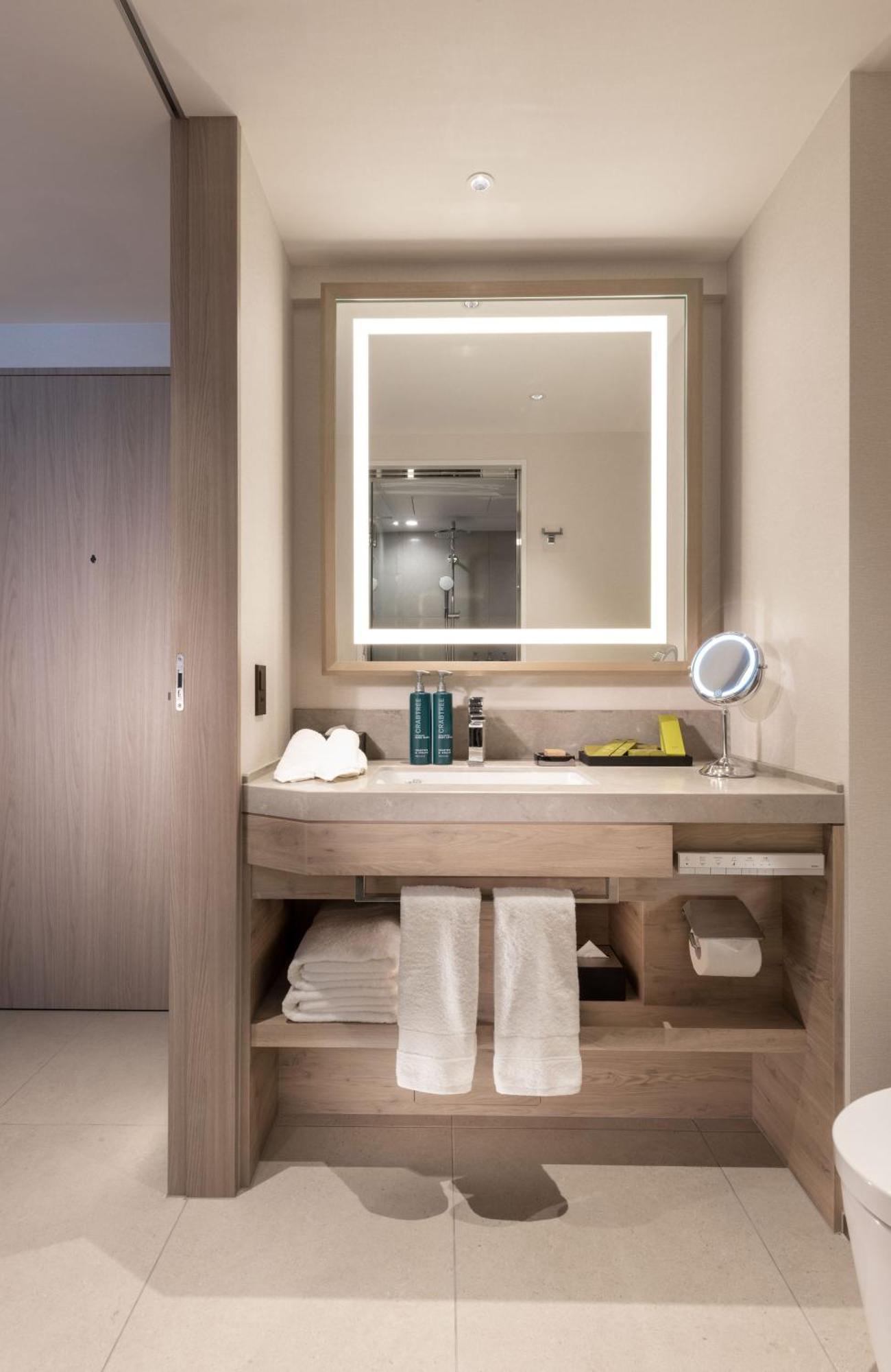 Doubletree By Hilton Toyama Otel Dış mekan fotoğraf